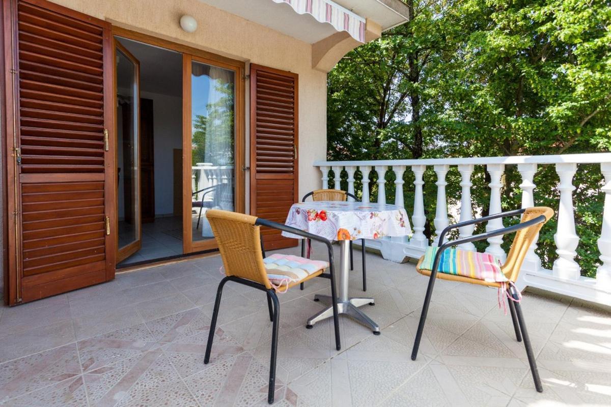 Apartments Magdalena Malinska Extérieur photo